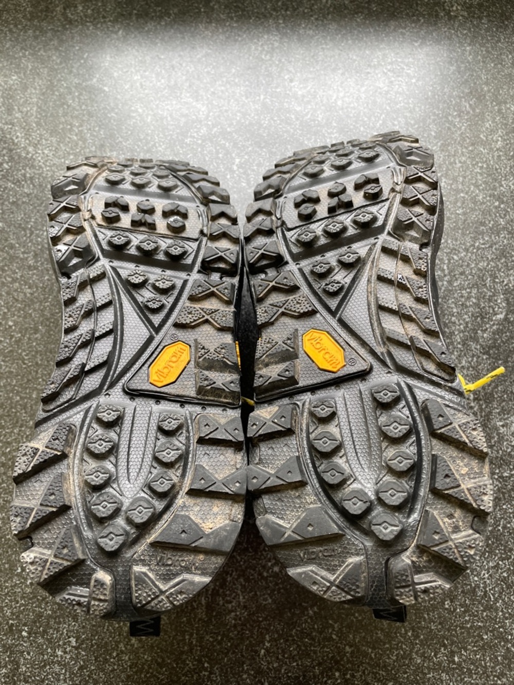 EUC Hoka Tor Summit Unisex Trail Shoe Size M6.5/W7.5 Black with Yellow Laces - Picture 8 of 15